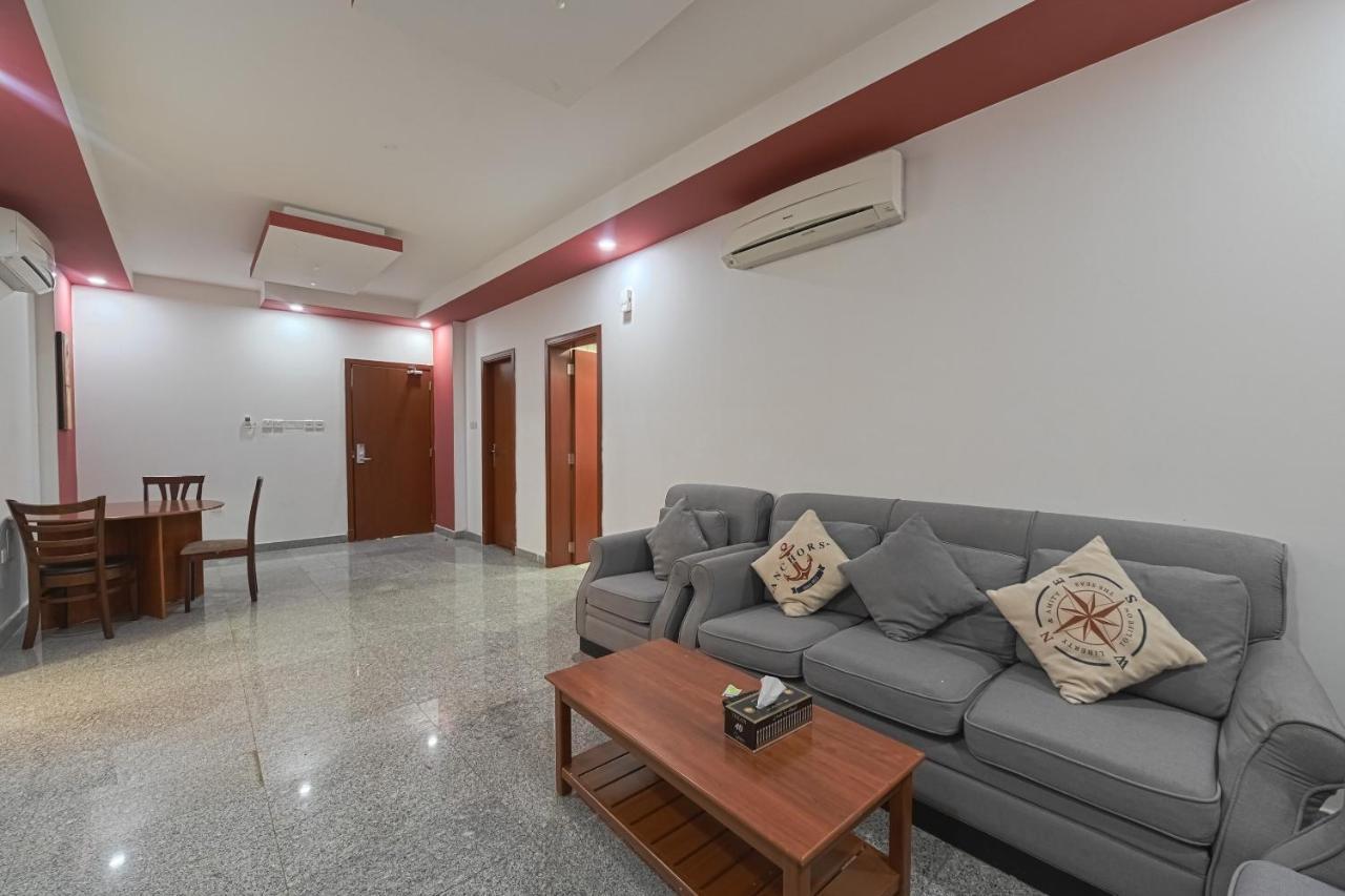 Platinium Hotel Apartments Seeb Exterior photo